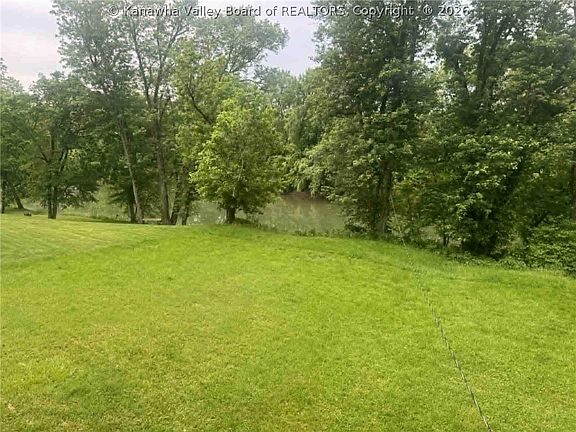 5th image of 2684 Fish Hatchery Rd