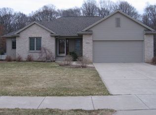 5944 Simon Dr SW, Wyoming, MI 49418