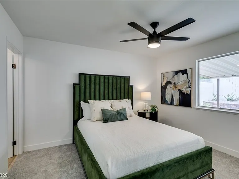 598 Jackson Dr — Photo 6