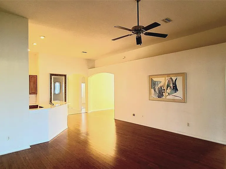 31422 Bridgegate Dr — Photo 4