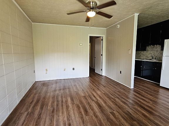 3rd image of 1509 Branch St APT 8