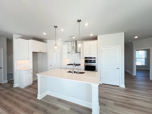 106 Highpointe Dr — Photo 4