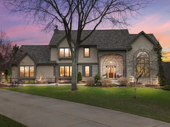 S34W31341 London DRIVE, Waukesha, WI 53189