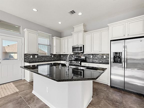 4th image of 12219 Stellano Ln