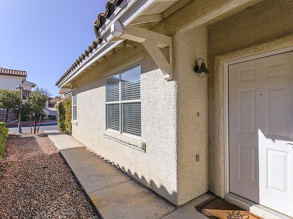 3rd image of 9448 Canalino Dr