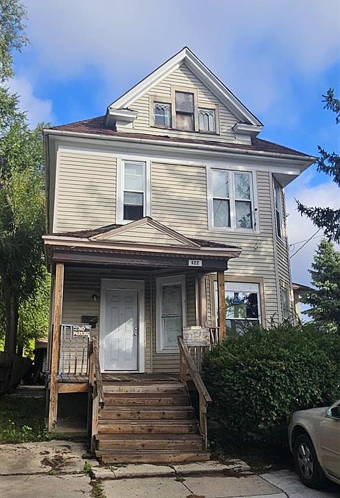 1st image of 604 College Ave