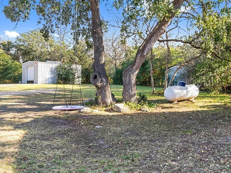 506 Centex Sportsman Club Rd — Photo 36