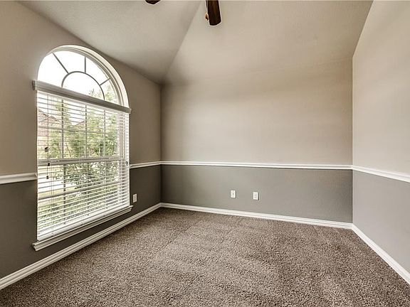 4th image of 16313 Amistad Ave
