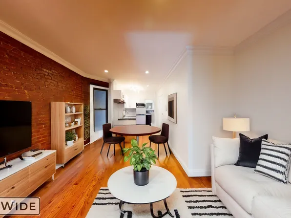 320 E 73rd St APT 2RW, New York, NY 10021