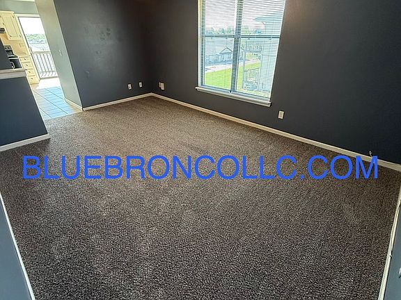 2nd image of 511 Sky Vue Dr APT D