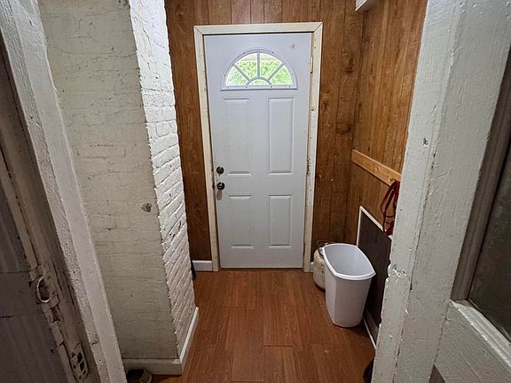 2nd image of 416 4th St NW