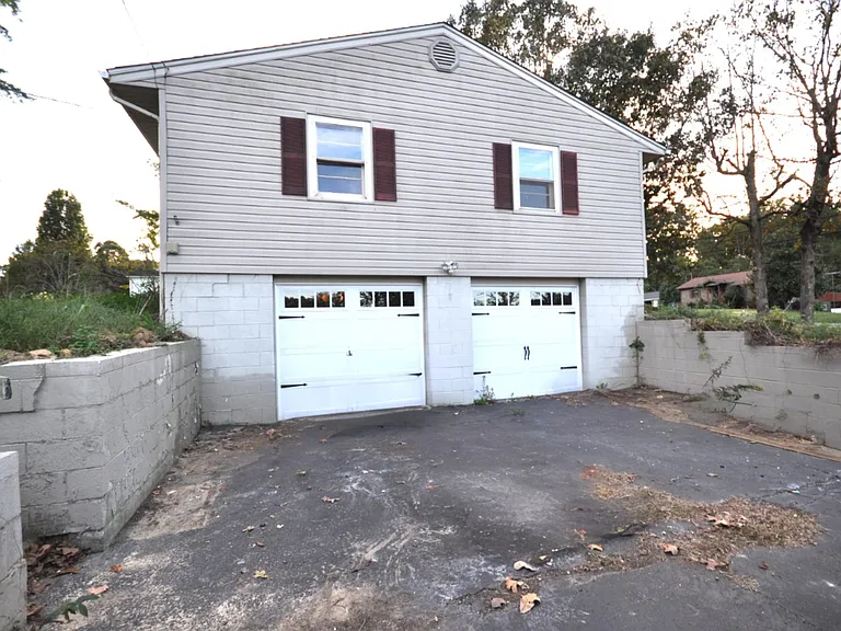 102 Highland Dr — Photo 15