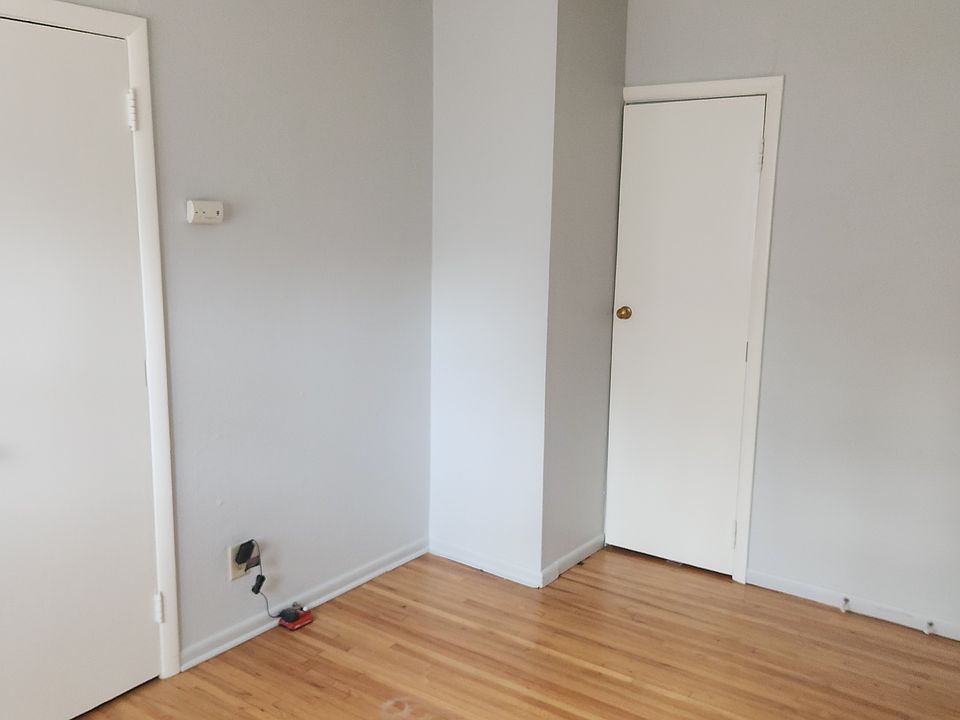 2nd image of 2740 Laport Dr #1
