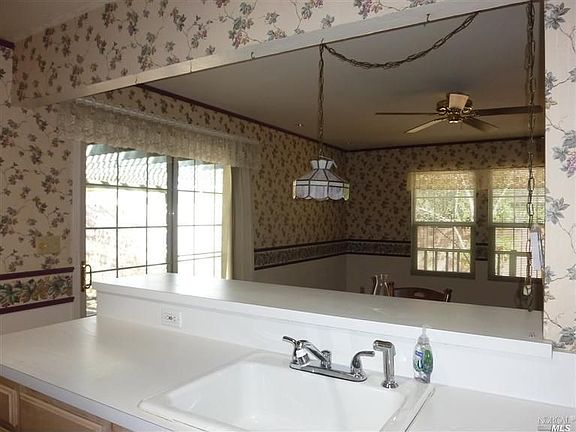 5th image of 4050 Malone Dr