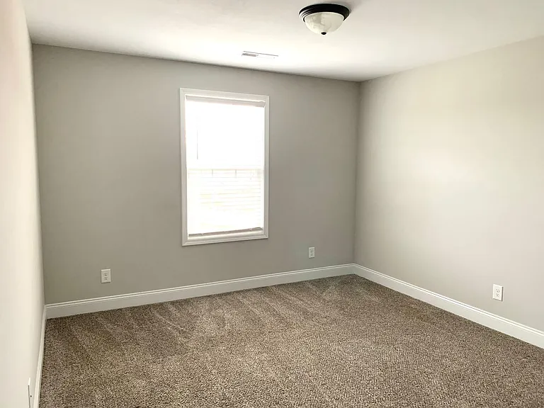 712 Banister Dr — Photo 20