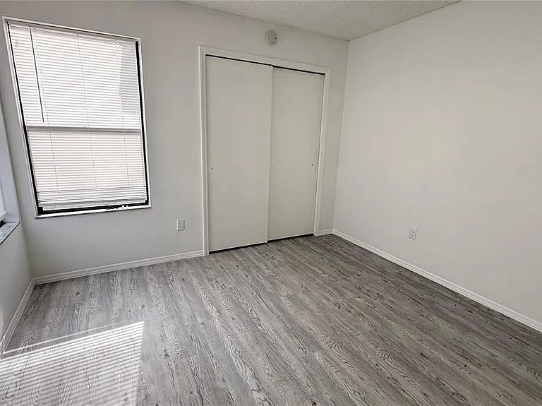 72 Lakepointe Cir — Photo 38