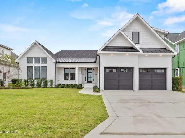8313 Winding Creek Circle, Wilmington, NC 28411