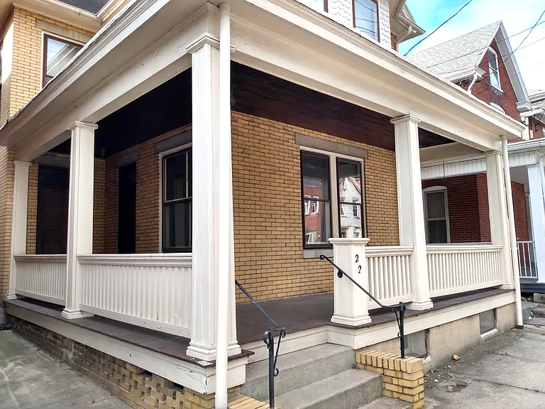 22 W Washington St #1 — Photo 2