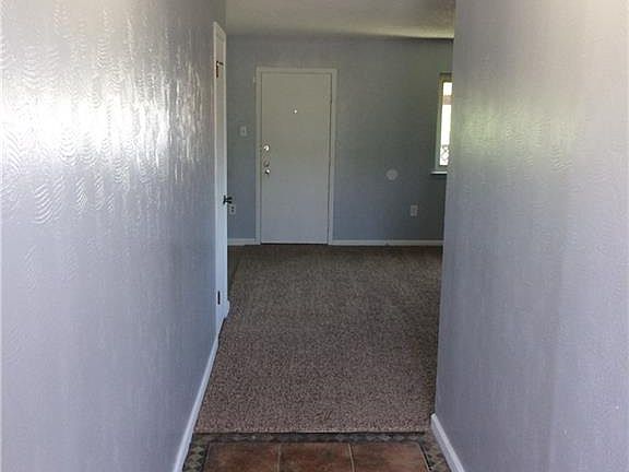 5th image of 1002 Shiela Dr