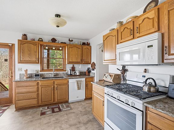 5th image of 3064 Township Road 124 NE