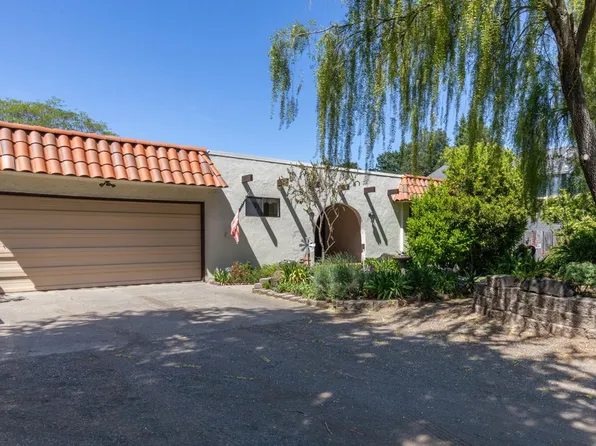 315 Bailhache Avenue, Healdsburg, CA 95448