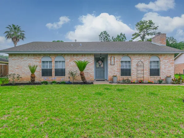 2705 Parrott Ave, Rosenberg, TX 77471