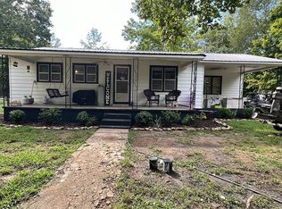 1316 Owl Hollow Rd, Linden, TN 37096