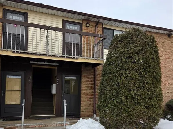 645 Cricket Ln, Woodbridge, NJ 07095