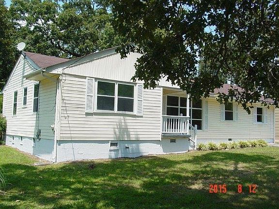 2nd image of 709 S Lovell Ave