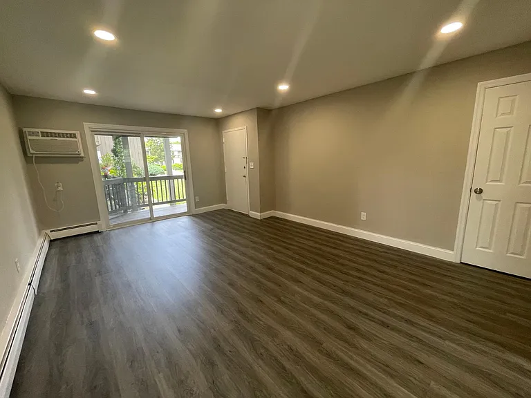 17 Walnut St — Photo 10