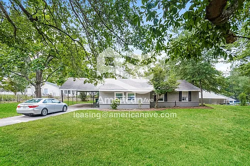 618 Yates St NE Photo 1