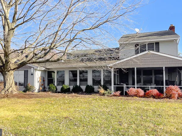 24510 Half Pone Point Rd, Hollywood, MD 20636