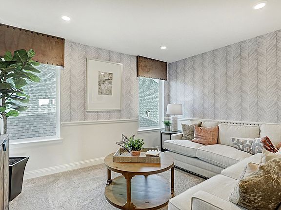 Plan 4069 bonus room - staged