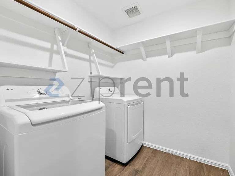 2608 Rambling Rd — Photo 27