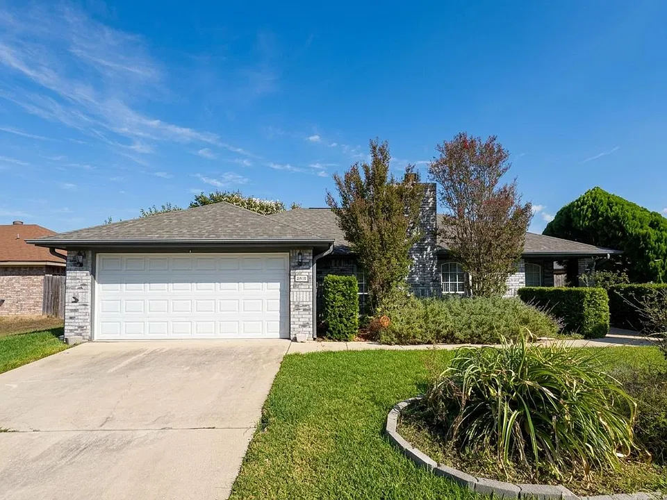 4910 Velma Dr