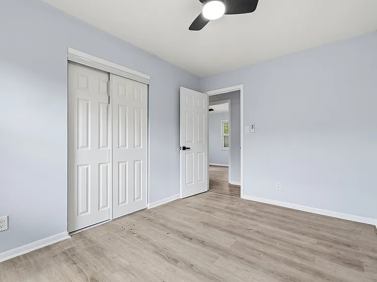 1441 W Lynn Dr — Photo 10