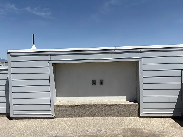 1583 W Neon Way — Photo 3