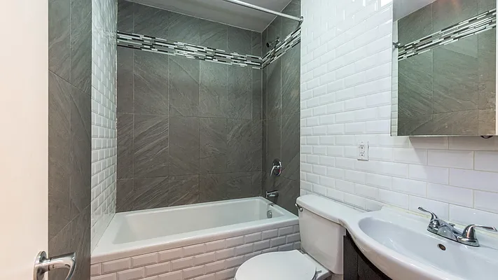 Rented by Nooklyn NYC LLC | media 28