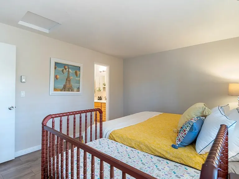 1173 Capri Dr — Photo 11