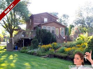 3412 14th St, Moline, IL 61265