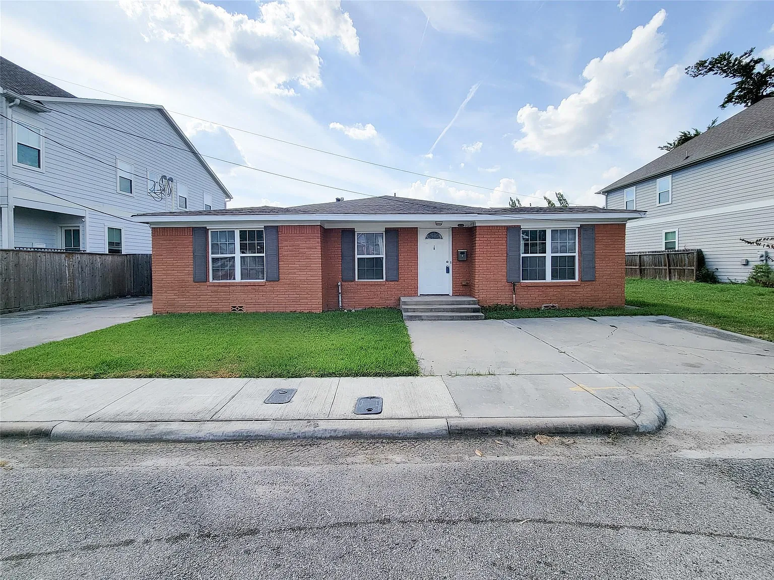 2 bed, 2.0 bath, 1904 sqft, $1,495 — Photo 1