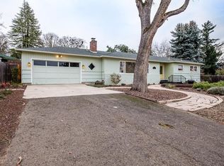 1 White Oak Rd, Medford, OR 97504