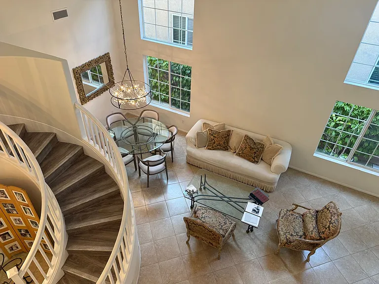 27601 Kathy Ct — Photo 2