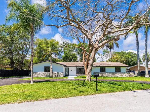 17737 SW 86th Ave, Palmetto Bay, FL 33157