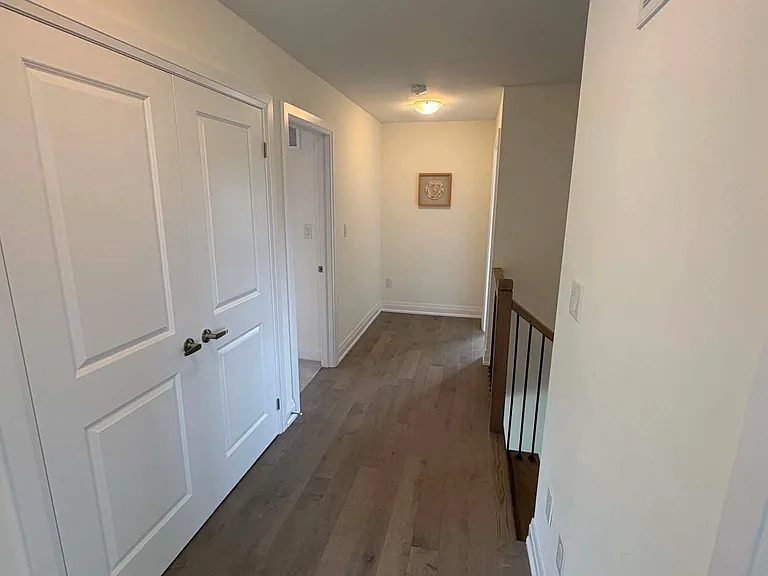 218 Mapleside Dr #UPPER — Photo 13