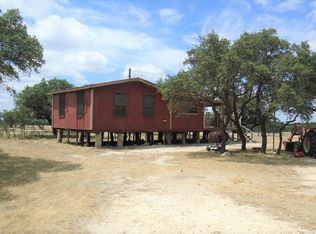 1112 E, Rocksprings, TX 78880