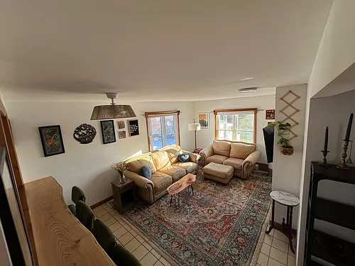 39 Burling St #B Photo 1 39 Burling St #B Photo 1