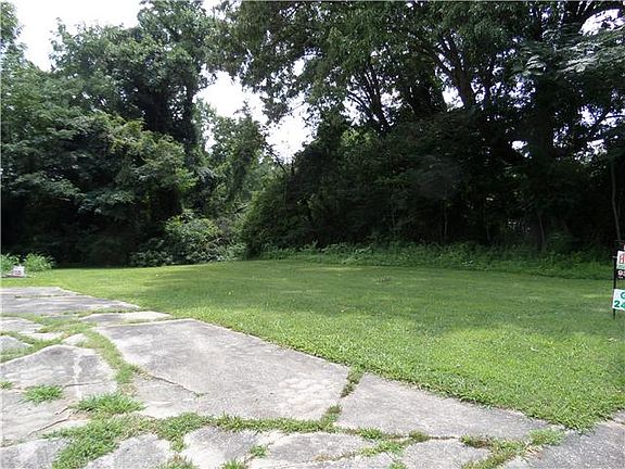 4th image of 523 Gallaher St