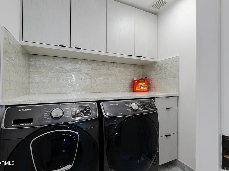 2802 E Camino Acequia Dr #7 — Photo 24