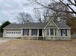 109 Kingstree Ln, Warner Robins, GA 31093